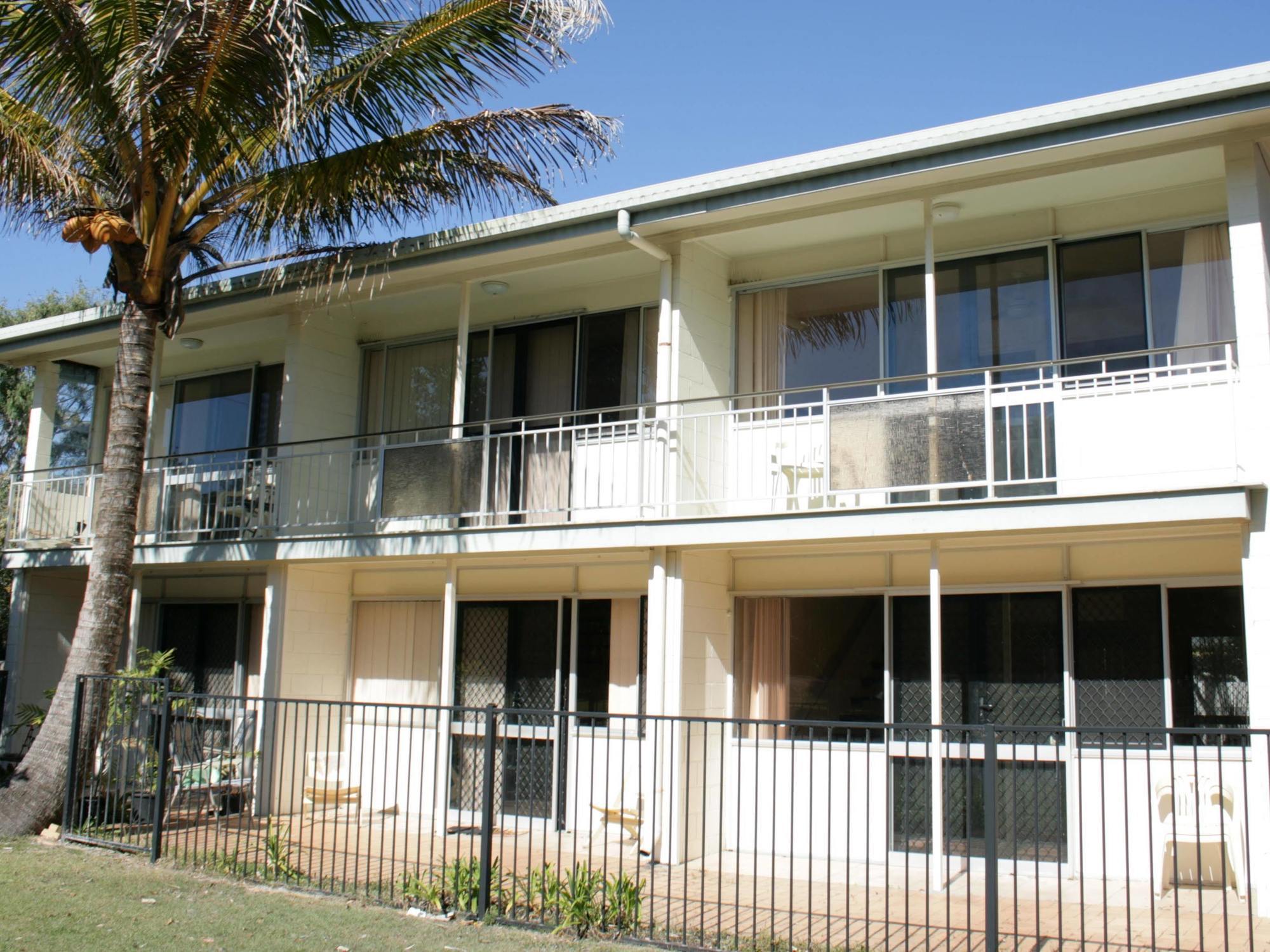 皮皮斯海滩小屋酒店 彩虹海滩 外观 照片